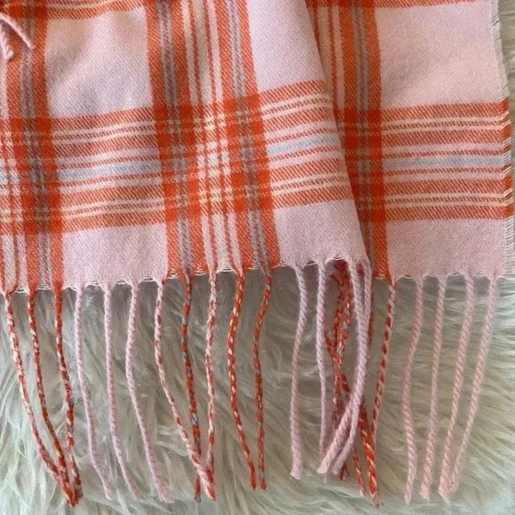 Urban Outfitters Plaid Blanket Scarf - Picture 6 of 7